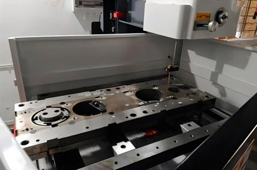 Cắt laser