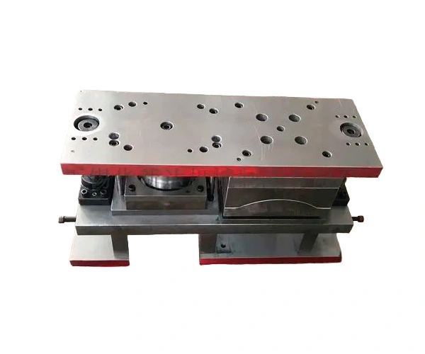 khuôn dập phụ kiện ống dẫn