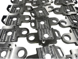 motor-plate-customization-case-italian-integrated-assembly-equipment-2.jpg