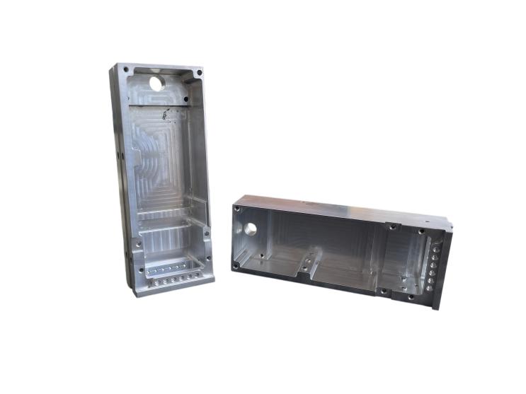 precision-cnc-machined-aluminum-enclosures-rf-shielding-cavities.jpg