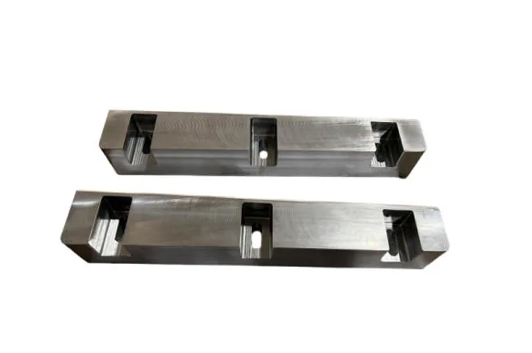 Khối đỡ chính xác bên phải