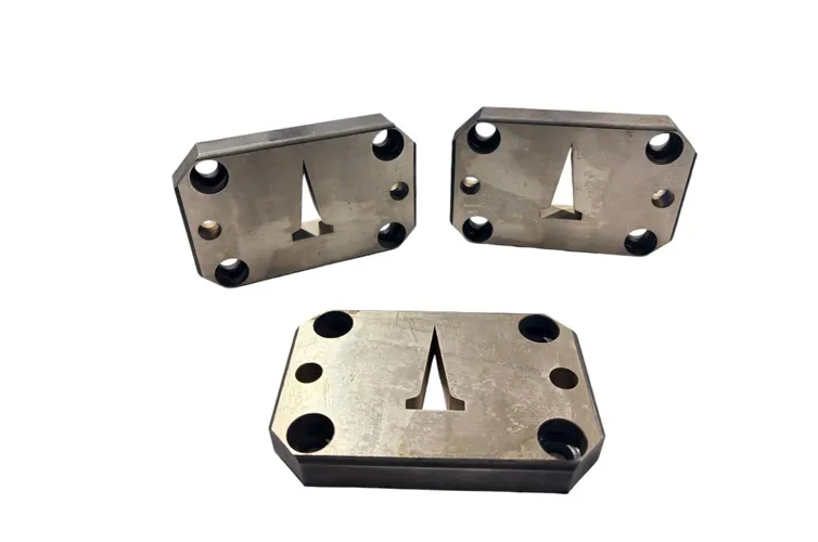 Lòng khuôn đột thép DC53 tôi cứng gia công CNC theo yêu cầu