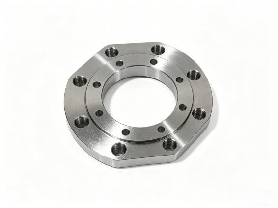 40cr-cnc-machined-flanged-bearing-end-cover.jpg 40cr-cnc-machined-flanged-bearing-end-cover.jpg