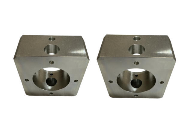 6061-aluminum-precision-hydraulic-manifold-block-integrated-oil-circuit-high-precision-valve-body.jpg